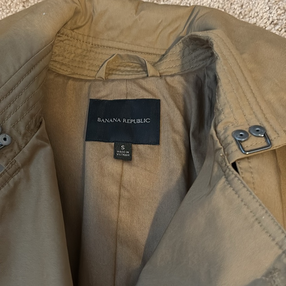 Banana Republic Trench Coat - Picture 2 of 11